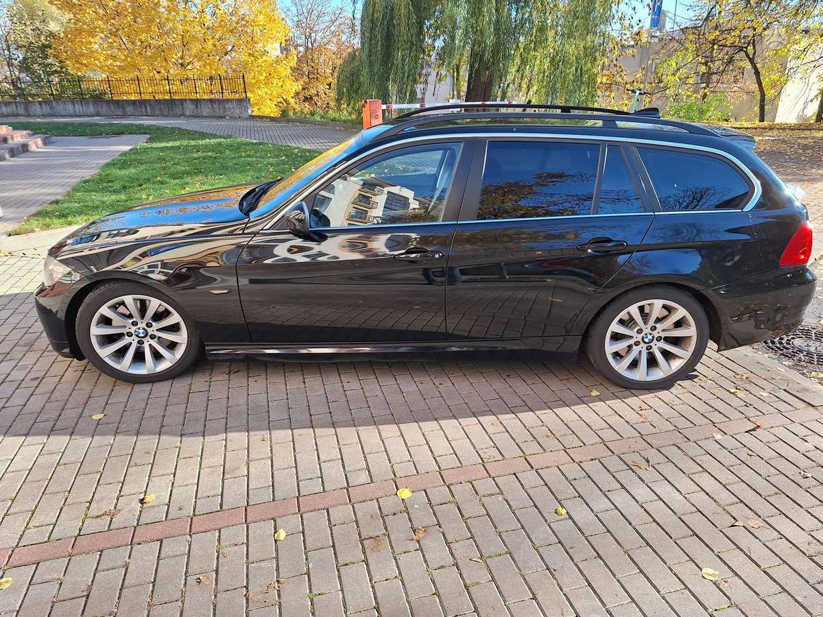 BMW 330 2009 — авто для ЗСУ з Європи