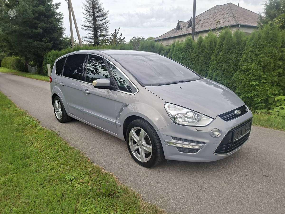 Ford S-MAX 2011 — interior
