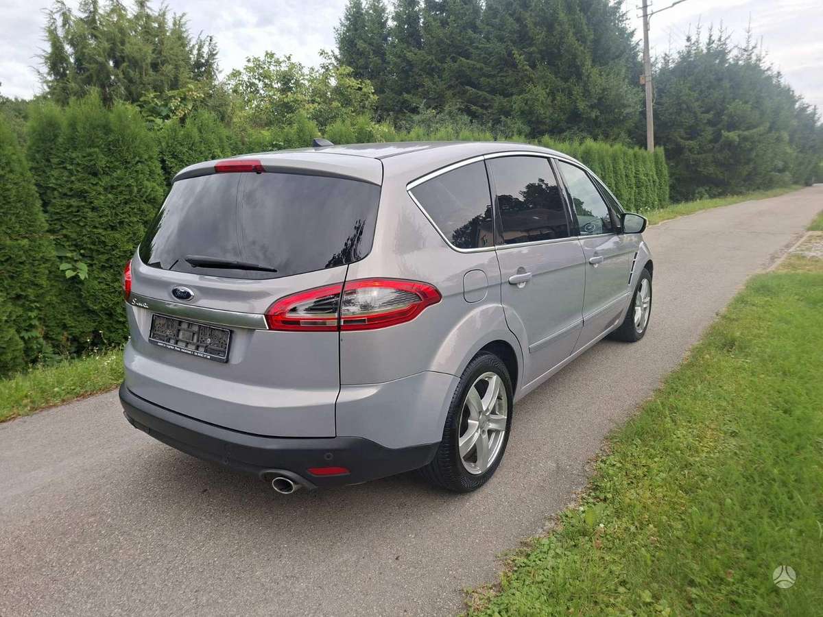 Ford S-MAX 2011 — engine 2200 cm³, 200 HP (147kW)