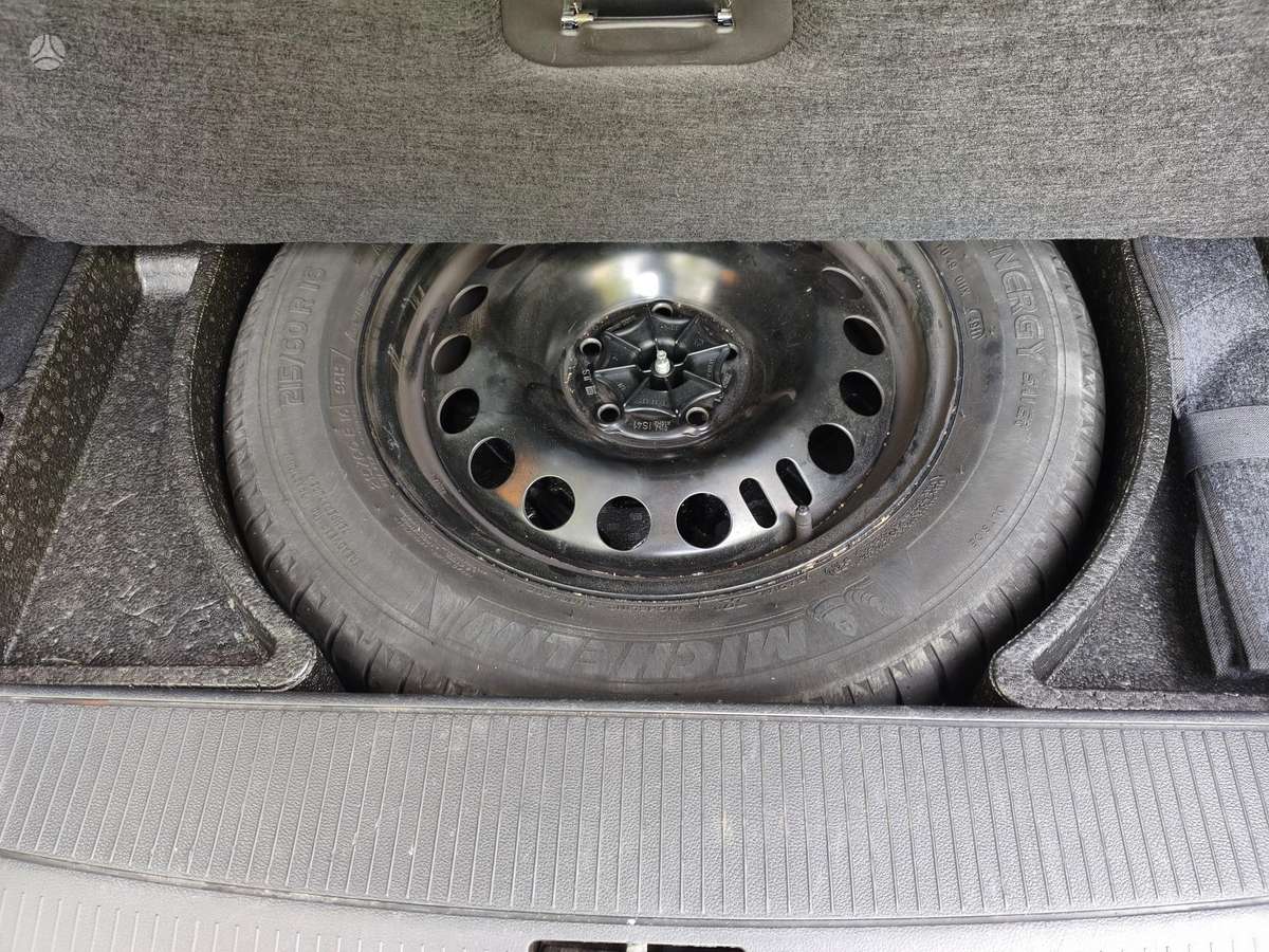 Opel Astra 2012 — photo 14