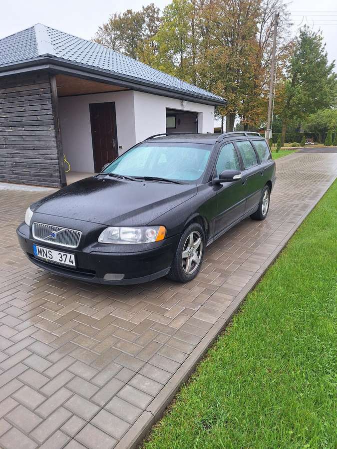 Volvo V70 2007 — двигун 2400 cm³, 126 HP (93kW)