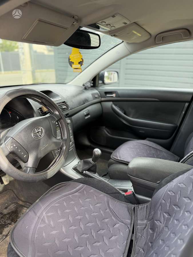 Toyota Avensis 2005 — photo 13