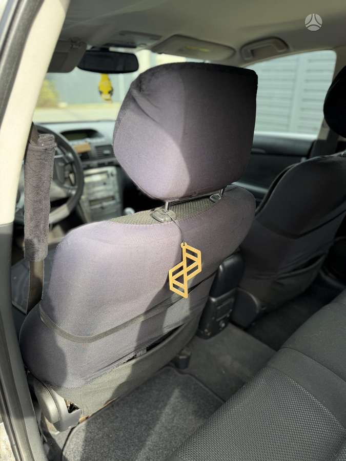 Toyota Avensis 2005 — photo 19