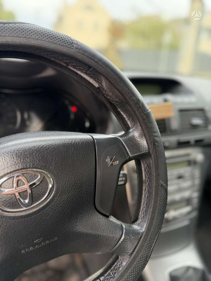 Toyota Avensis 2005 — photo 25