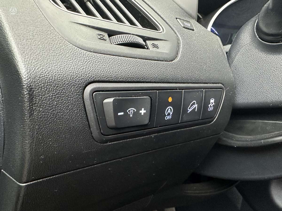 Hyundai ix35 2013 — photo 11