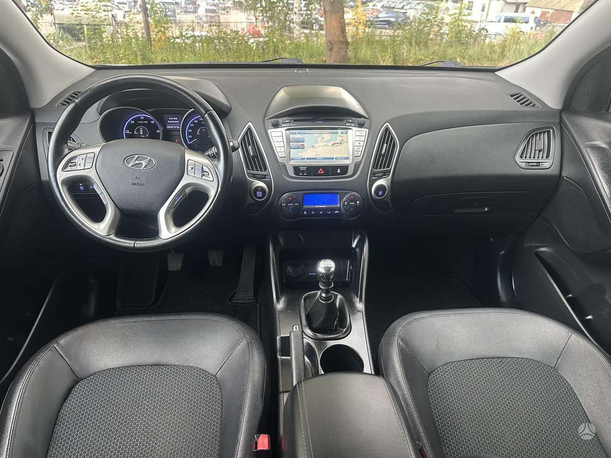 Hyundai ix35 2013 — photo 24