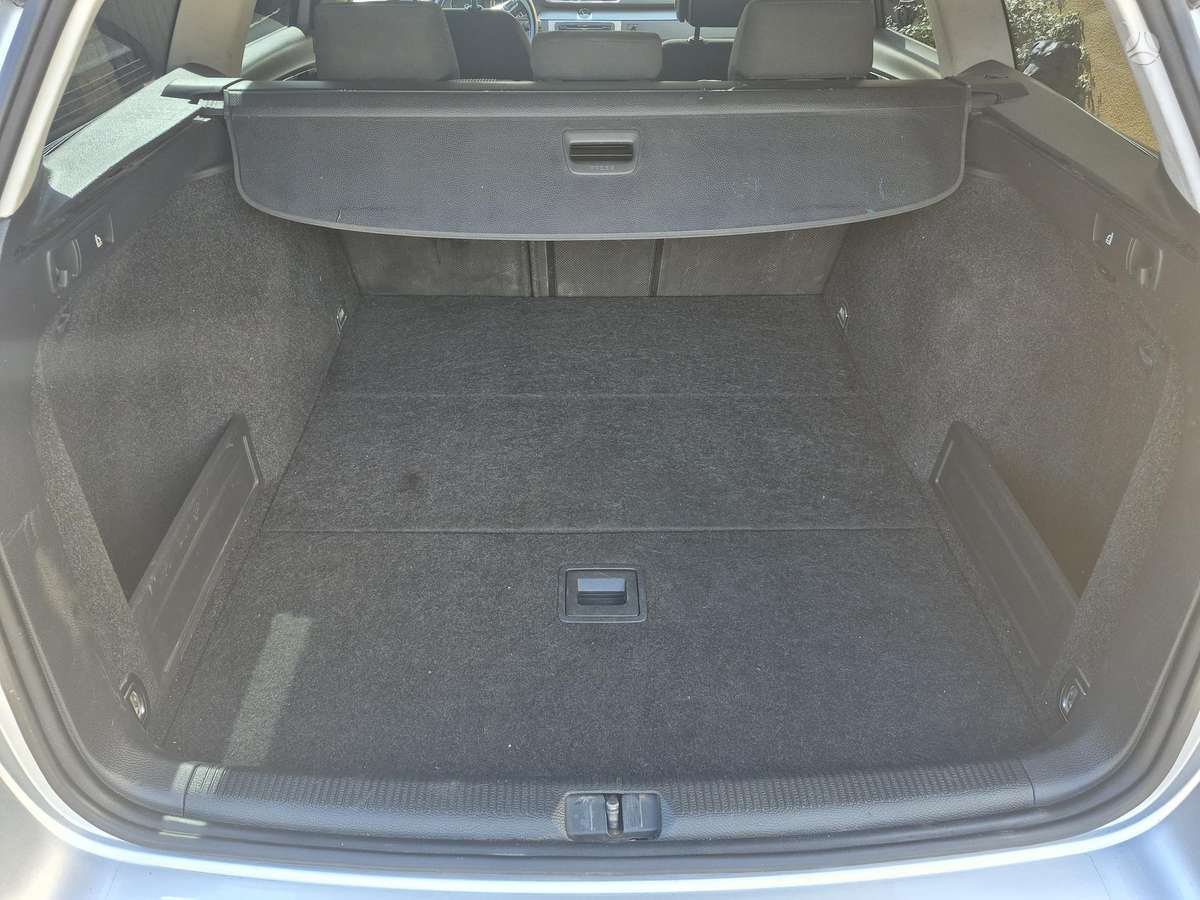 Volkswagen Passat 2012 — photo 17