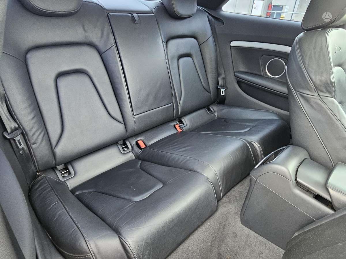 Audi A6 2013 — photo 16