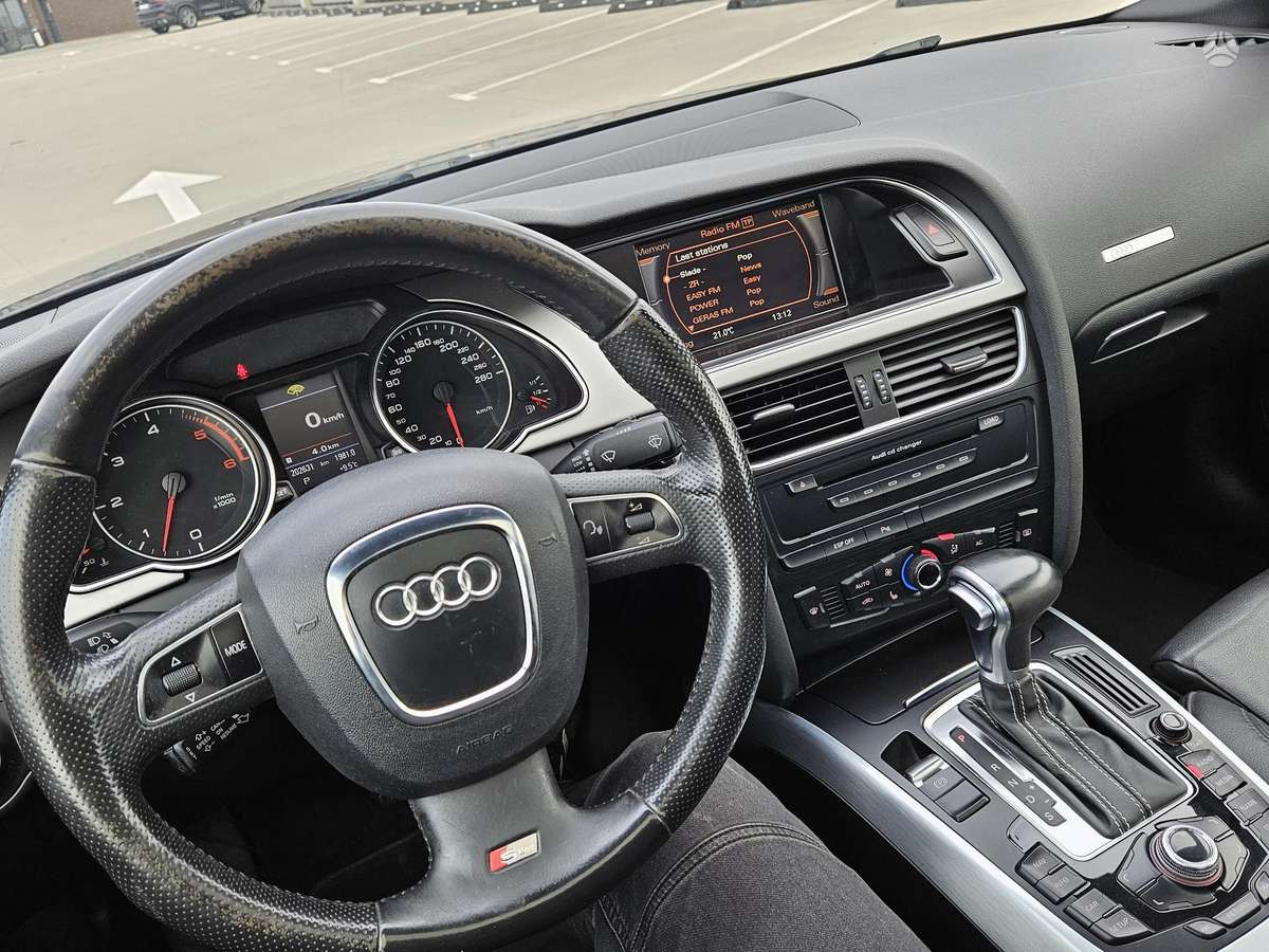 Audi A6 2013 — photo 17