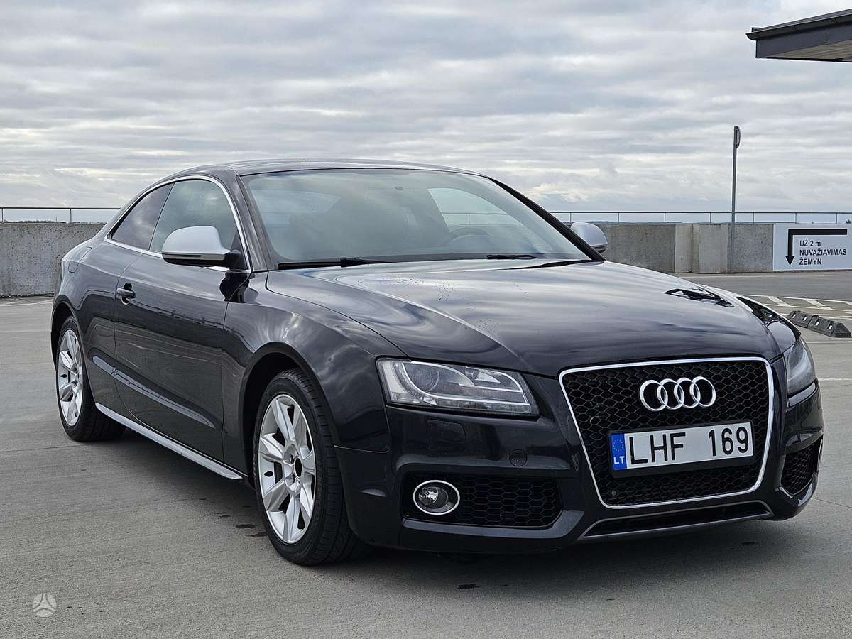 Audi A6 2013 — interior