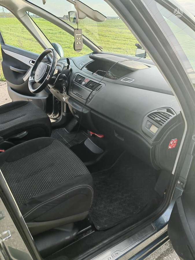 Citroen C4 2008 — photo 6