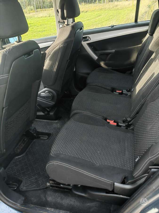 Citroen C4 2008 — photo 9