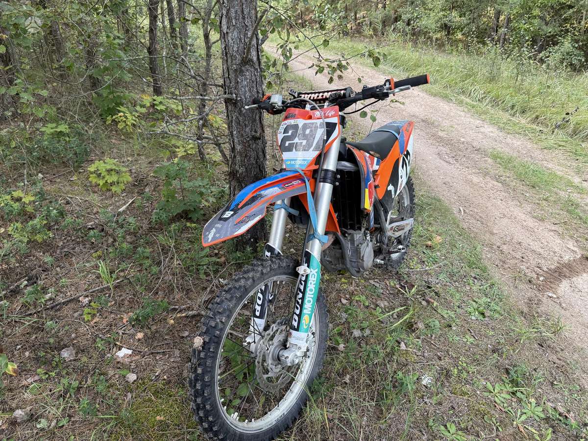 KTM EXC 2015 — салон