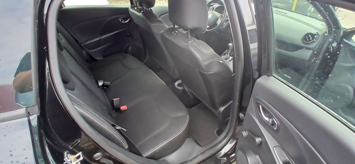 Renault Clio 2015 — фото 15