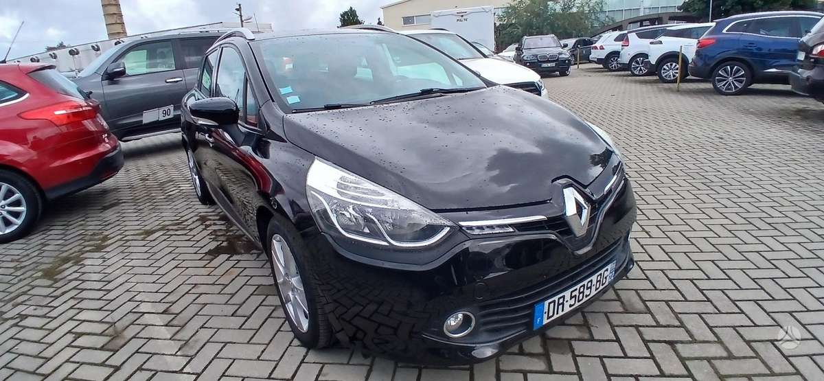 Renault Clio 2015 — вигляд ззаду