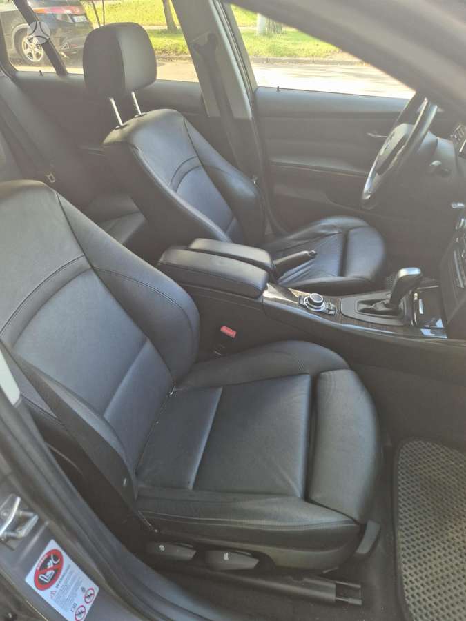 BMW 325 2010 — photo 14