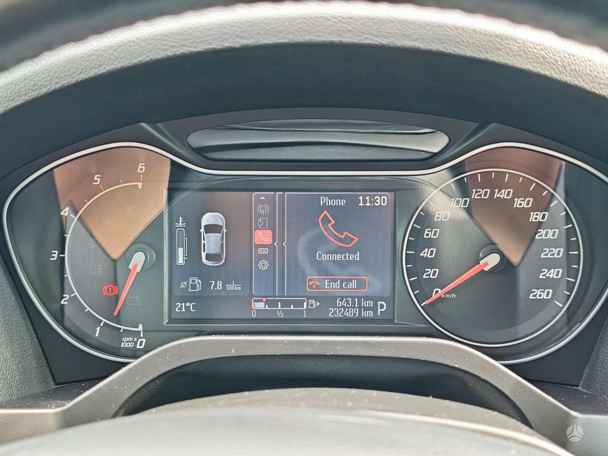 Ford S-MAX 2013 — photo 10