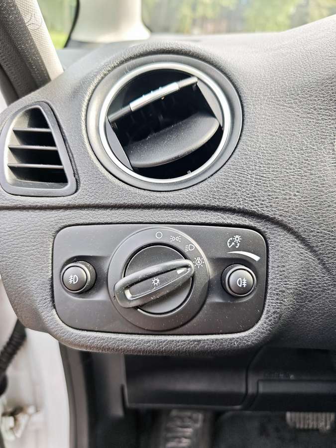 Ford S-MAX 2013 — photo 20