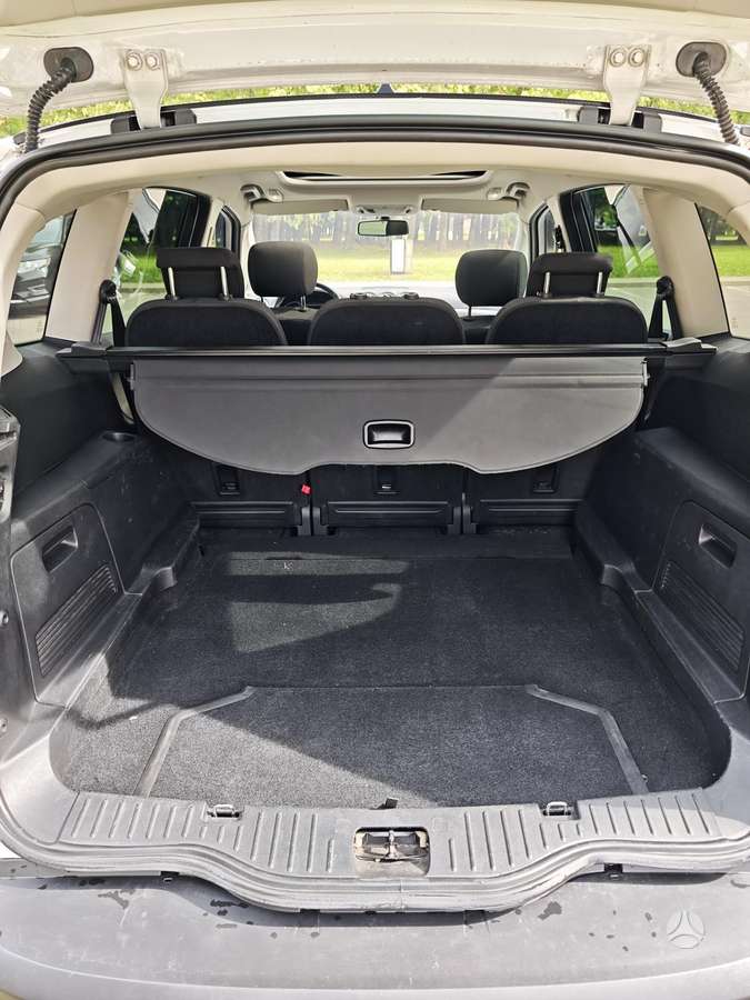 Ford S-MAX 2013 — photo 22