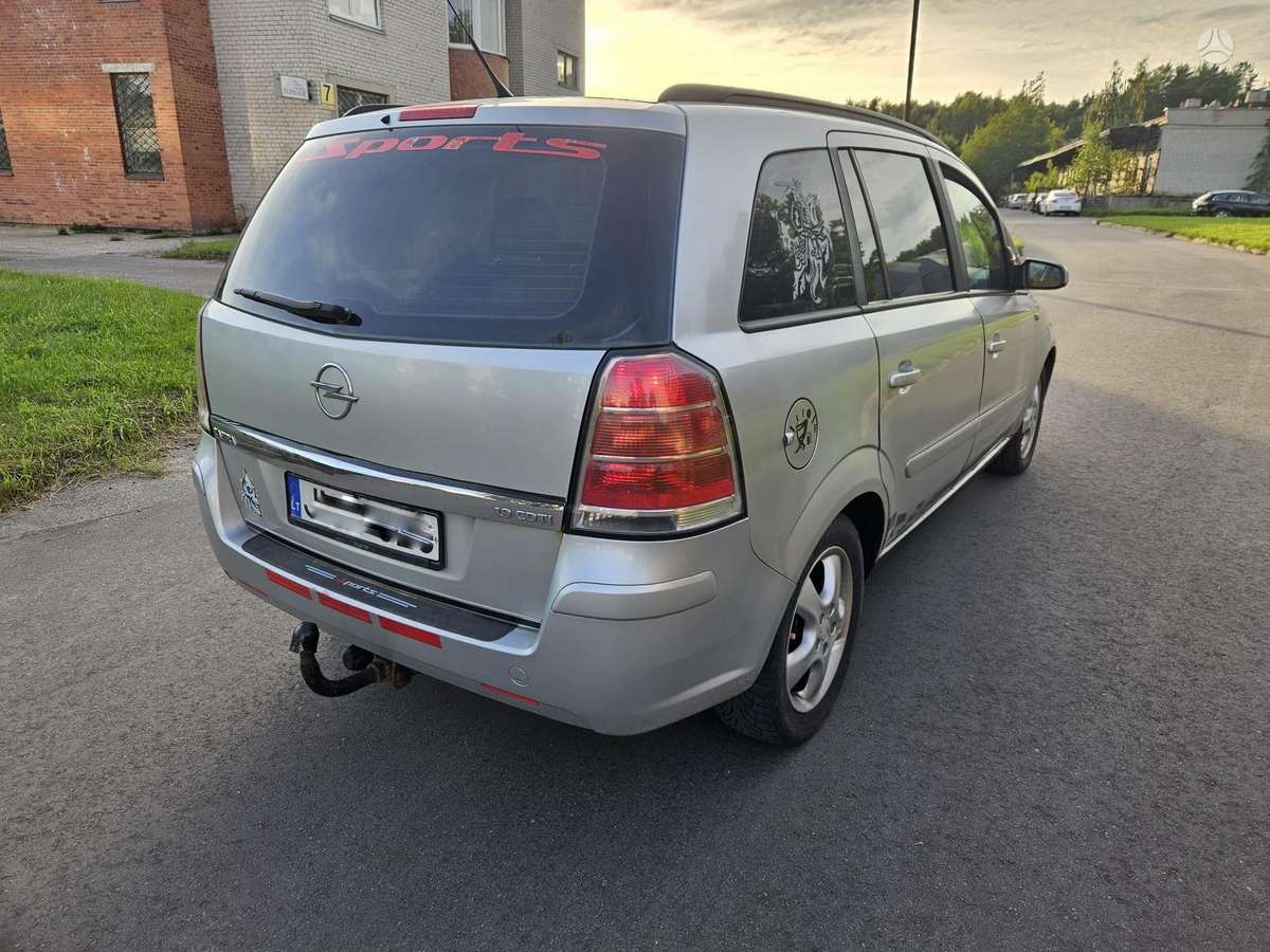 Opel Zafira 2006 — engine 2000 cm³