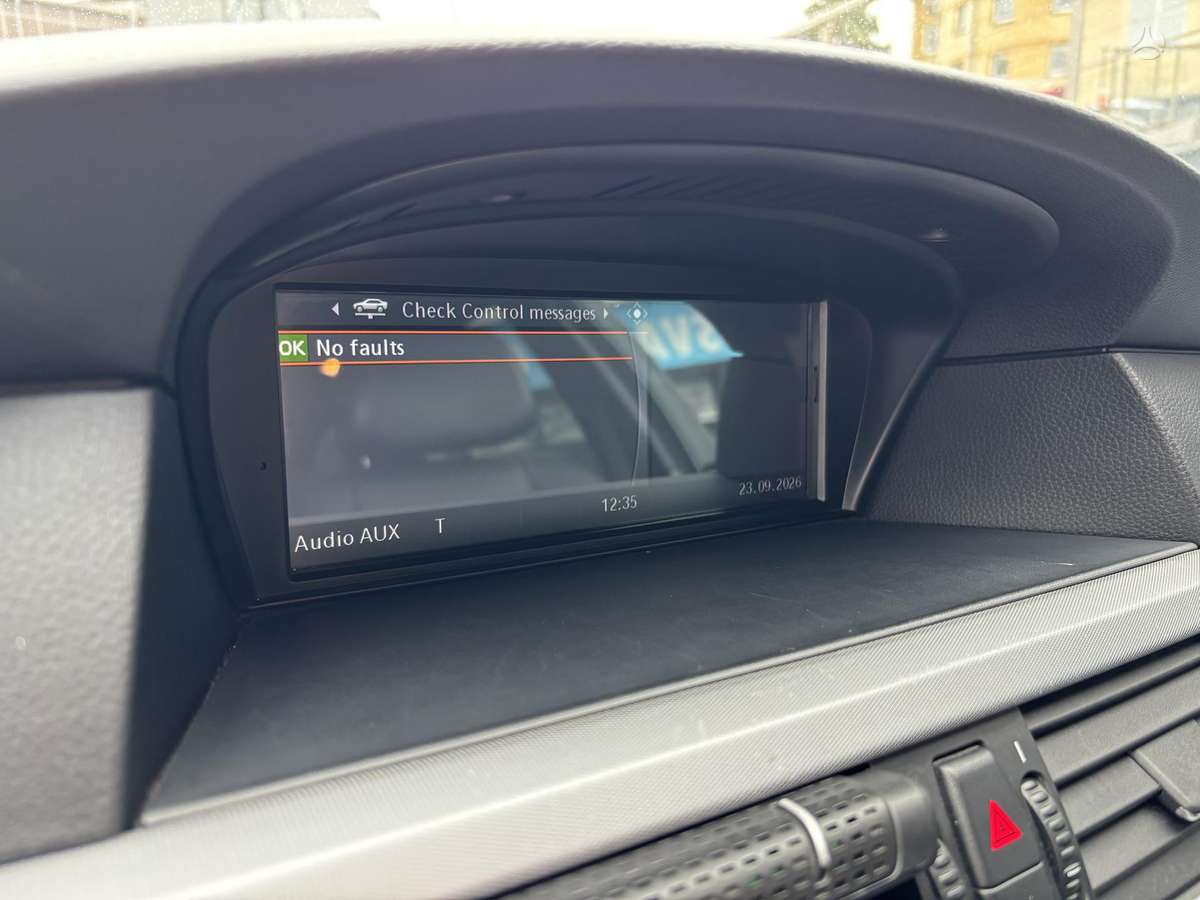 BMW 530 2008 — photo 13