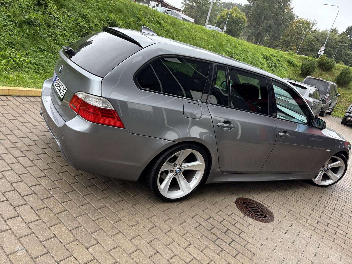 BMW 530 2008 — engine 3000 cm³, 235 HP (173kW)