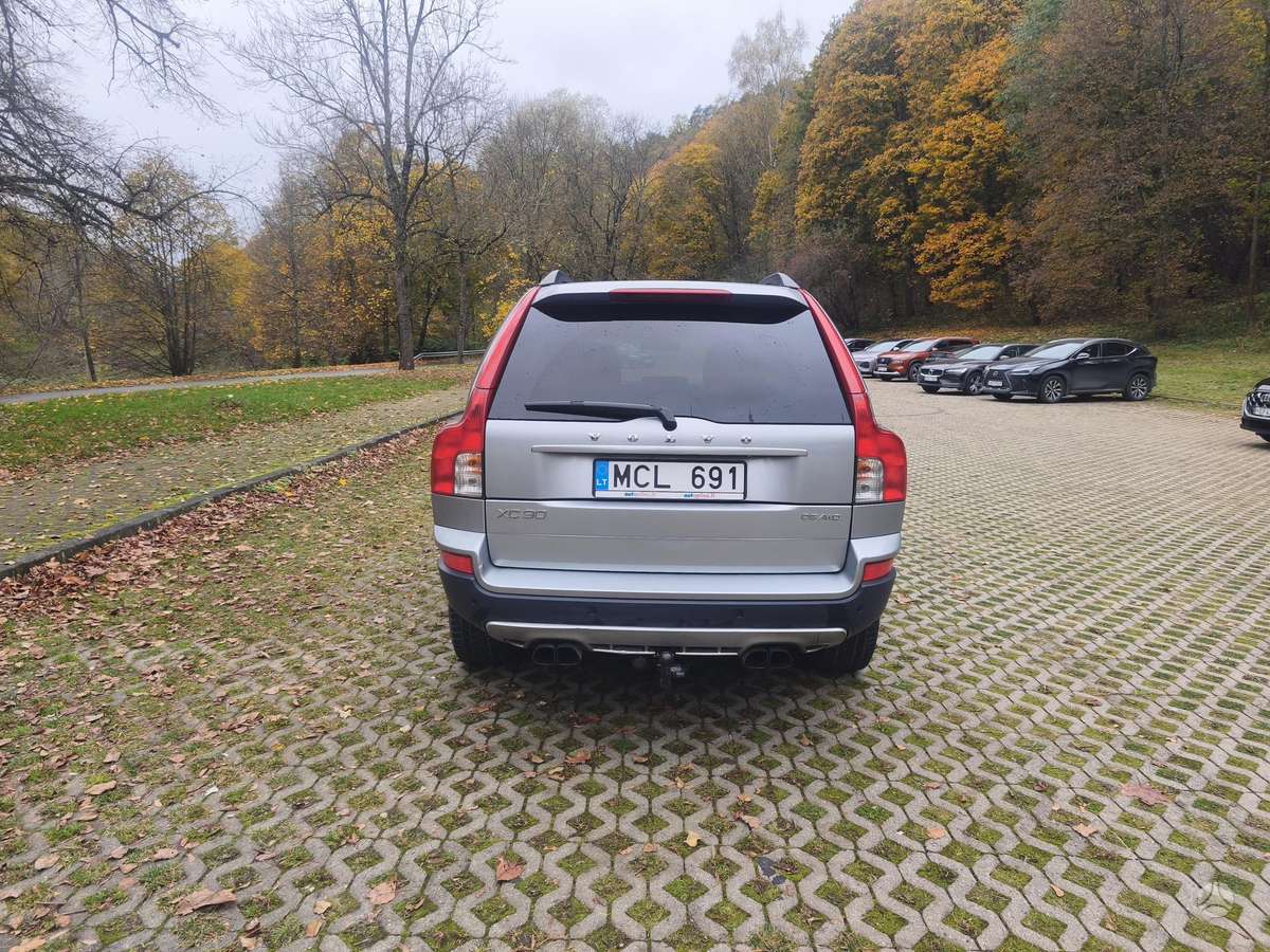 Volvo XC90 2009 — салон