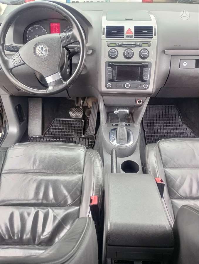 Volkswagen Touran 2007 — photo 11