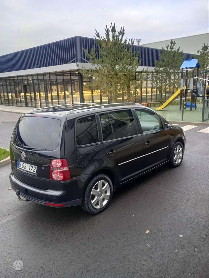 Volkswagen Touran 2007 — engine 1968 cm³, 140 HP (103kW)