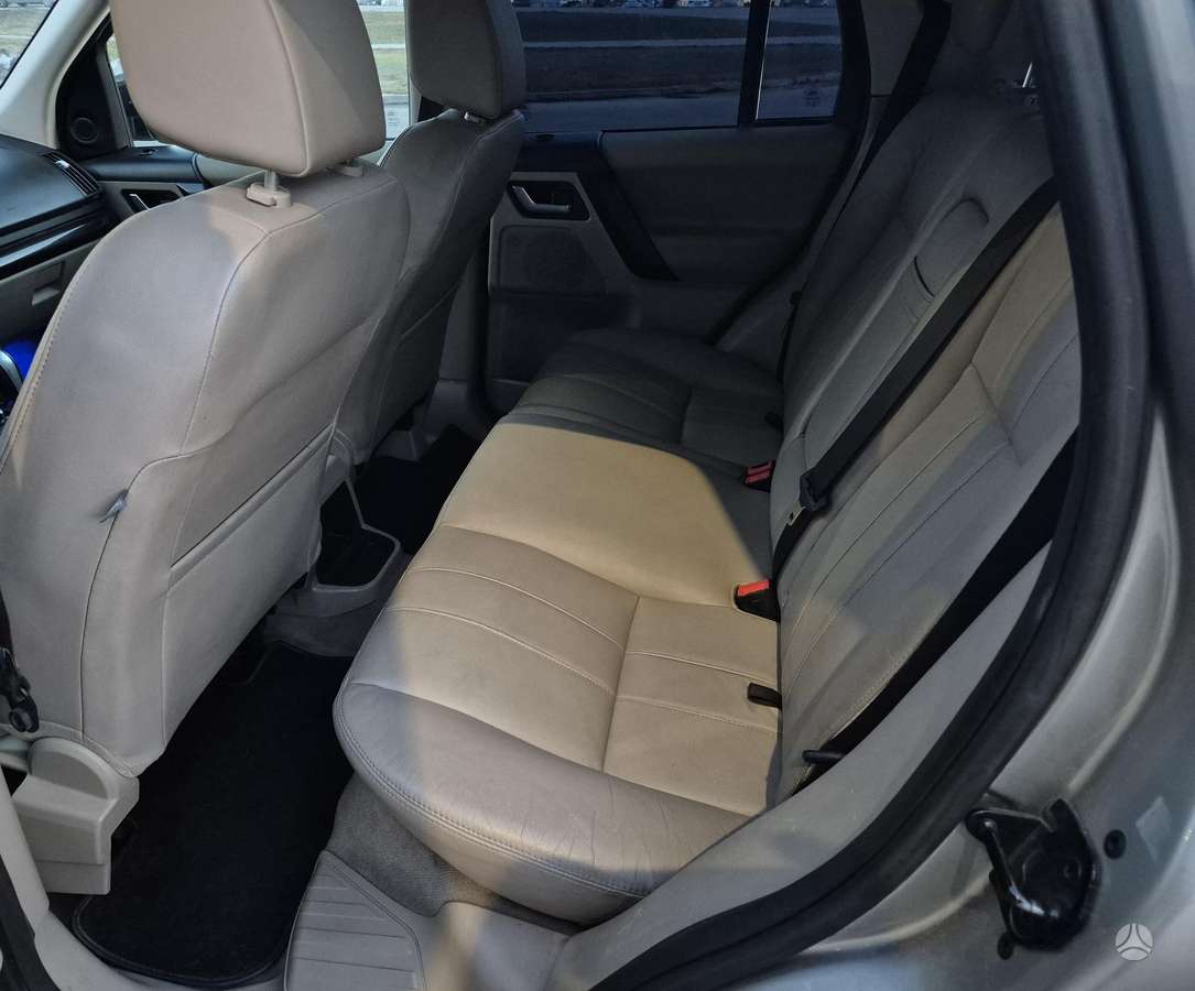 Land Rover 2012 — photo 14