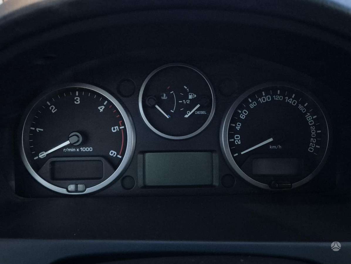 Land Rover 2012 — photo 17