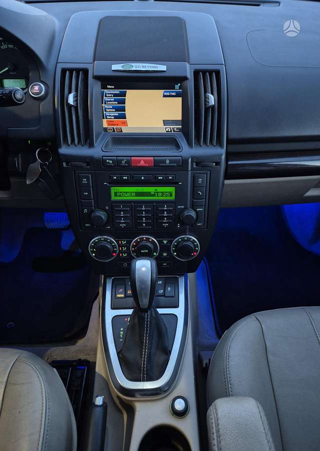 Land Rover 2012 — photo 19