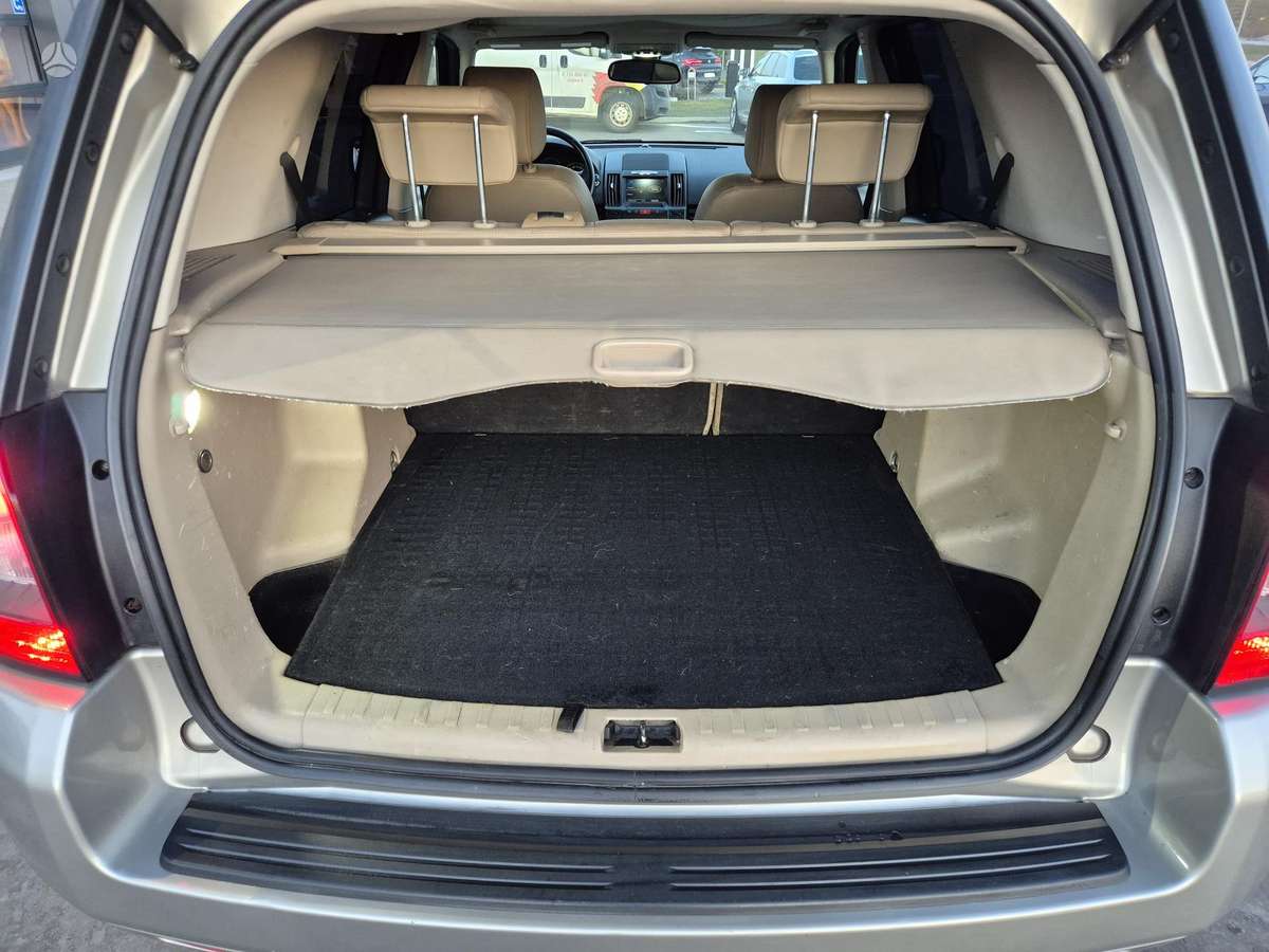 Land Rover 2012 — photo 23