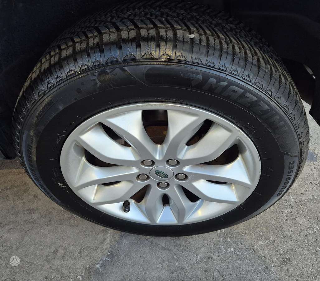 Land Rover 2012 — photo 26