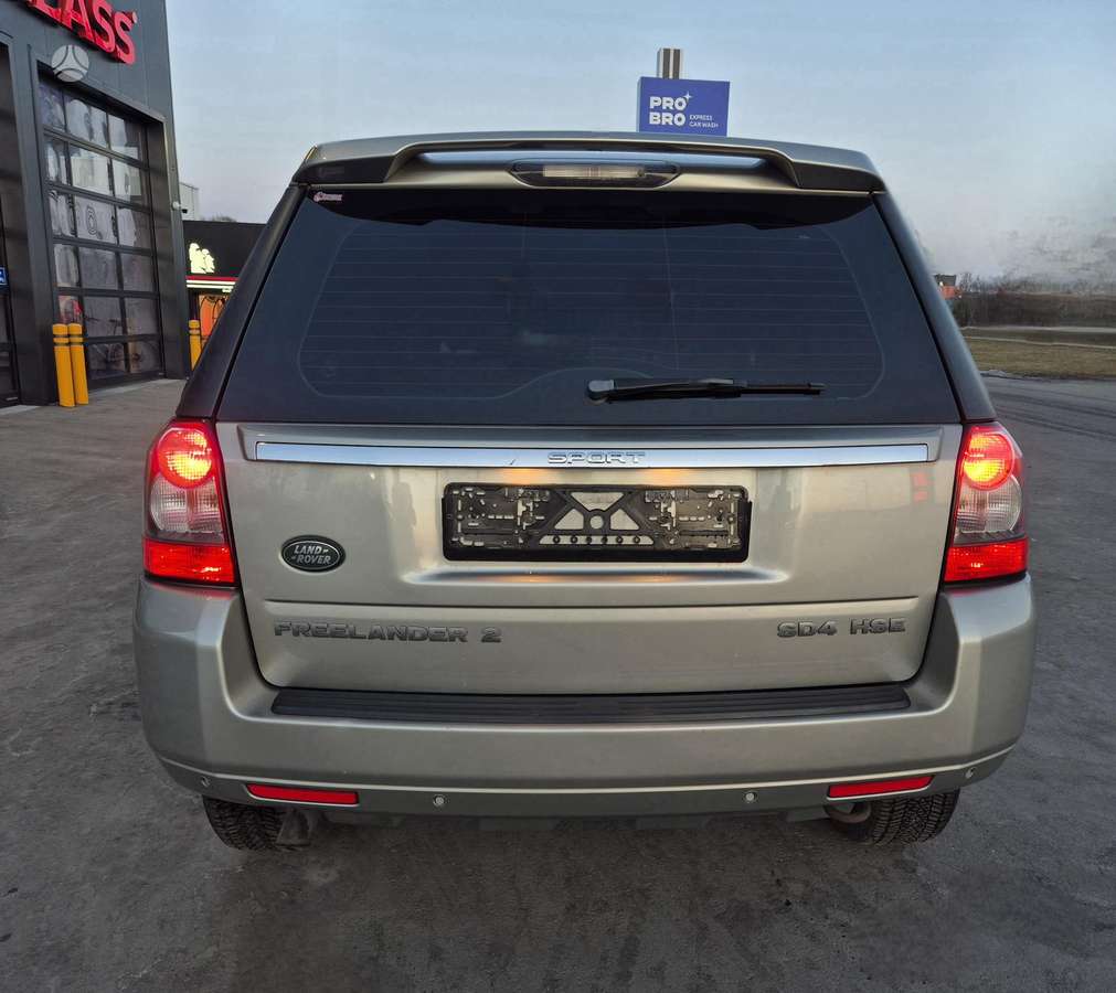Land Rover 2012 — engine 2179 cm³, 190 HP (140kW)
