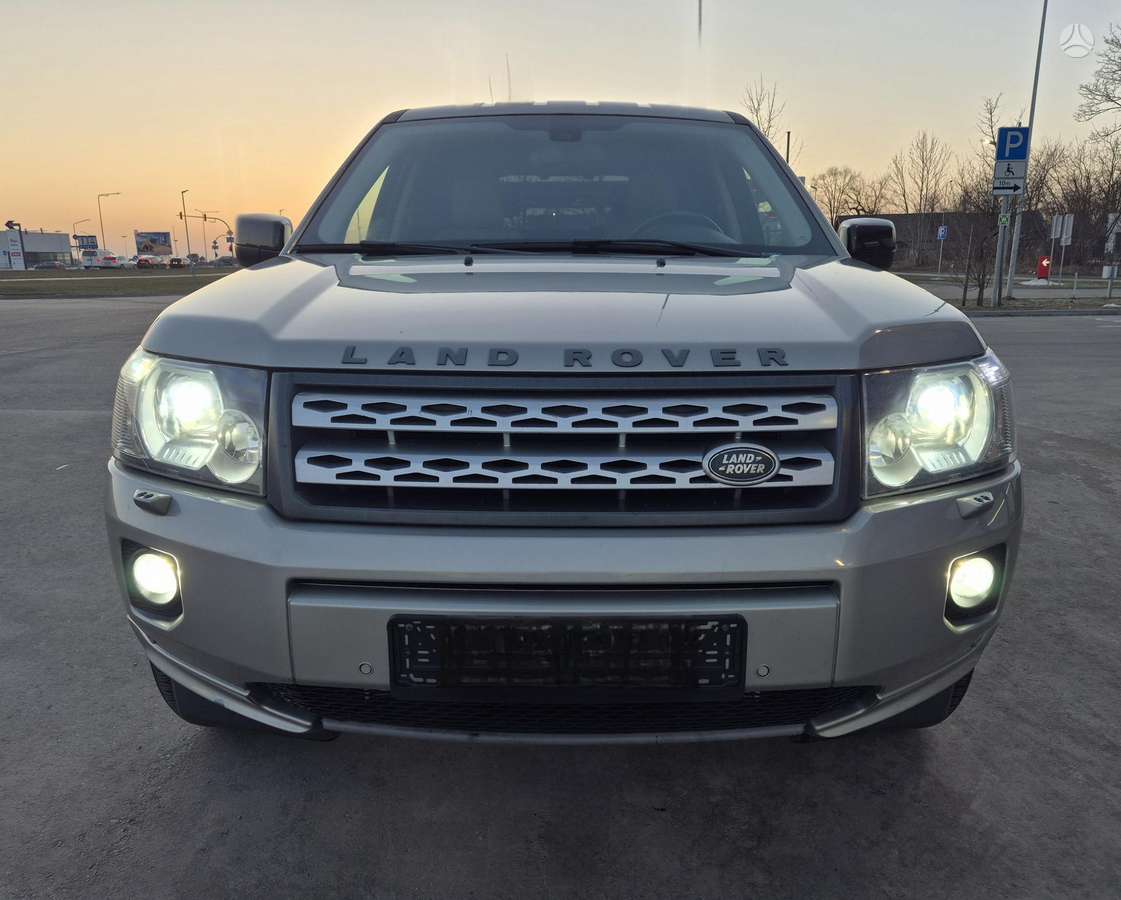 Land Rover 2012 — photo 8