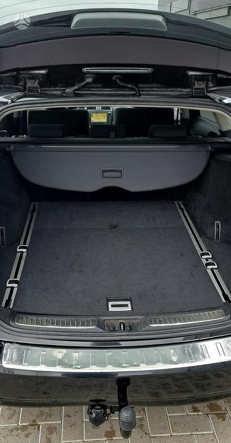 Toyota Avensis 2010 — photo 17