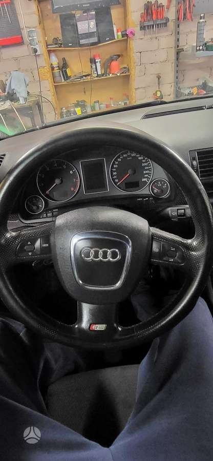 Audi S4 2005 — photo 11