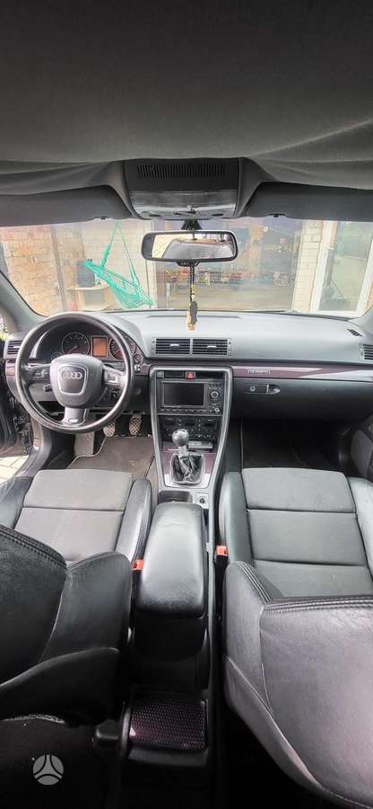 Audi S4 2005 — photo 8