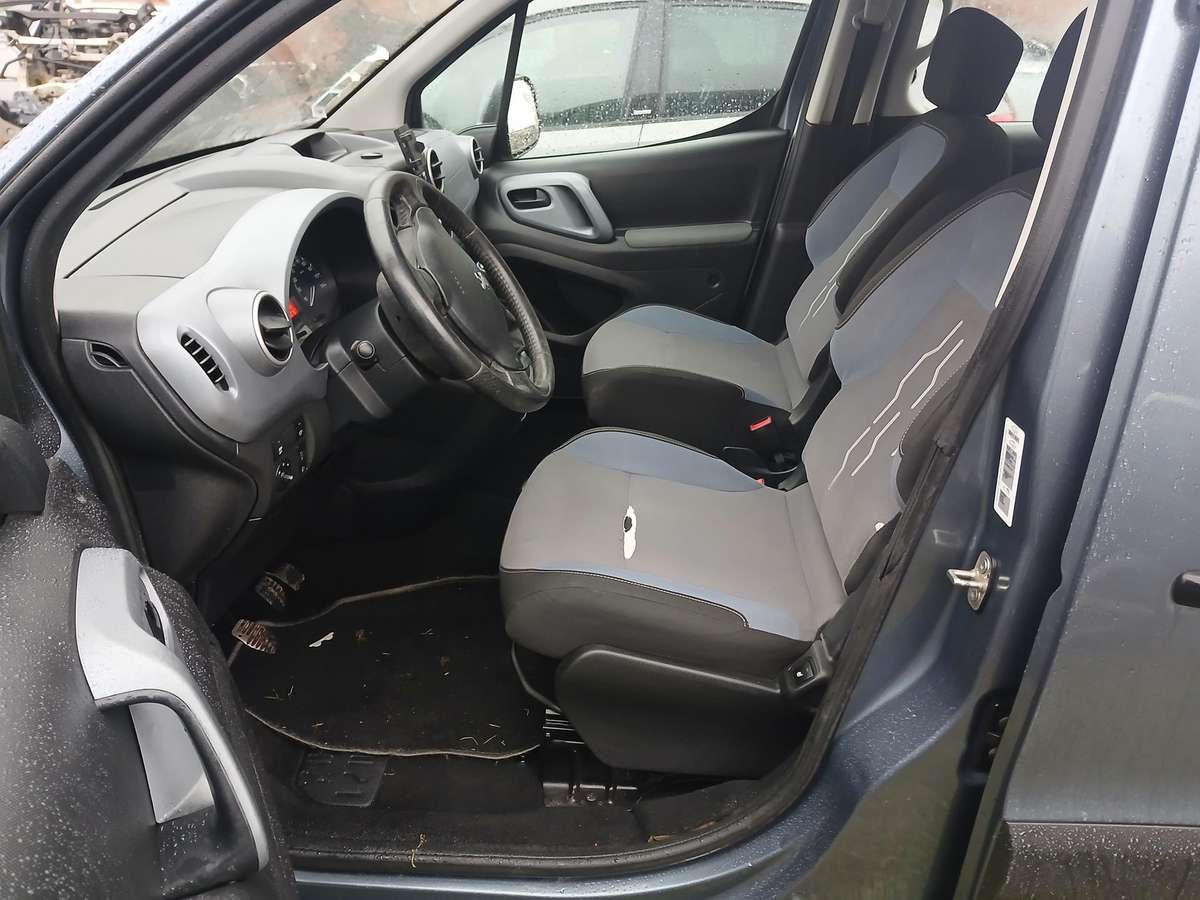 Peugeot Partner 2013 — photo 6