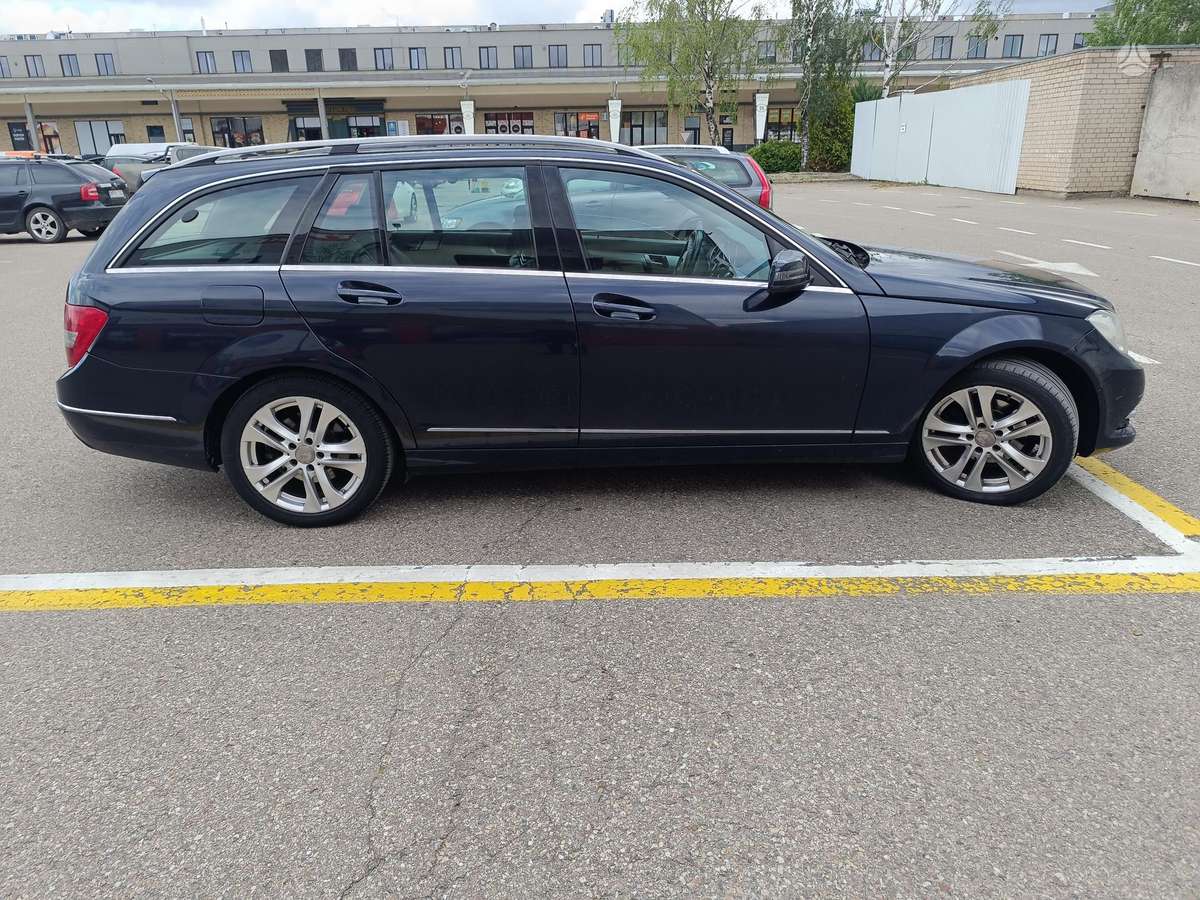 Mercedes-Benz C220 2013 — двигун 2200 cm³, 170 HP (125kW)