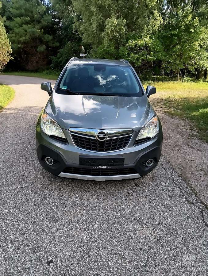 Opel Mokka 2013 — вигляд ззаду