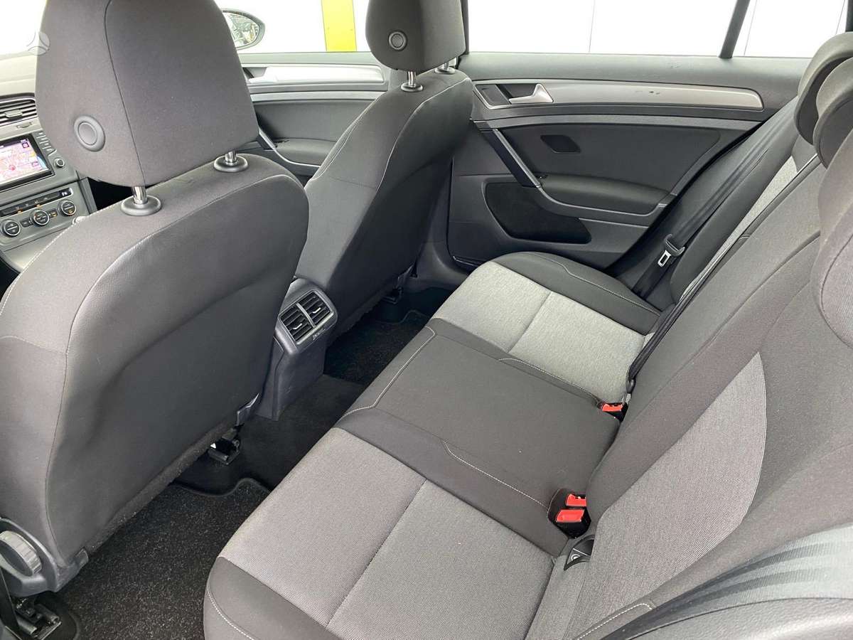 Volkswagen Golf 2013 — photo 17