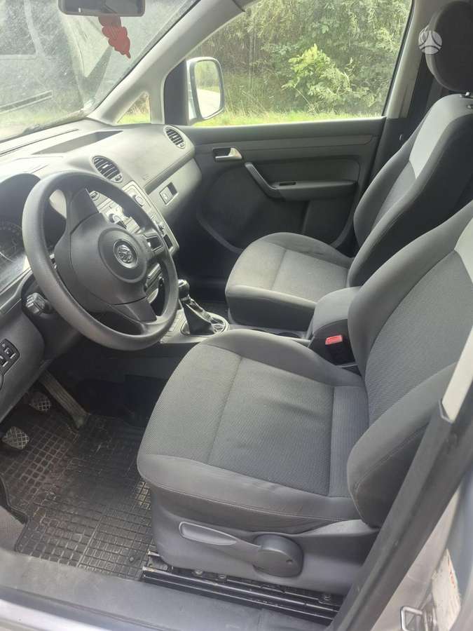 Volkswagen Caddy 2011 — photo 6