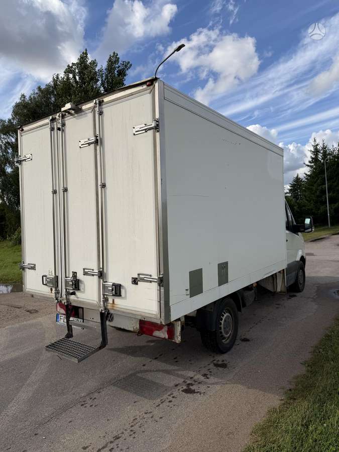Volkswagen Crafter 2013 — салон