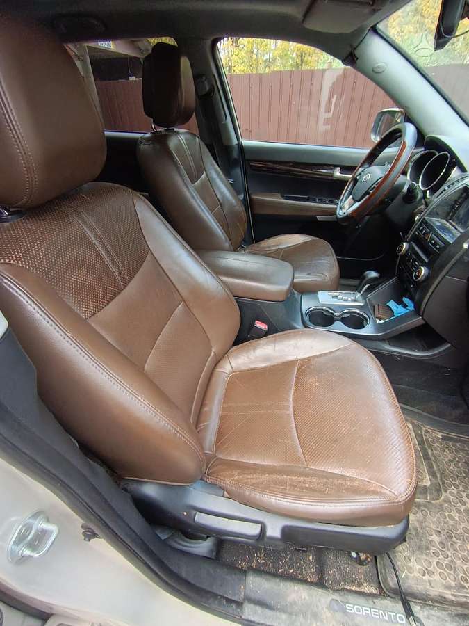 Kia Sorento 2010 — photo 5