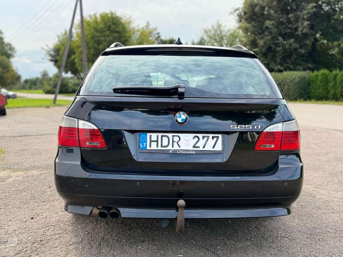 BMW 525 2007 — photo 11