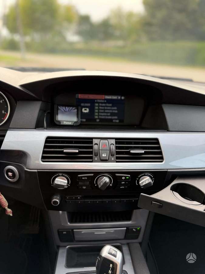 BMW 525 2007 — photo 18