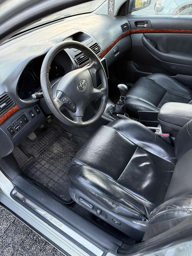 Toyota Avensis 2006 — photo 11