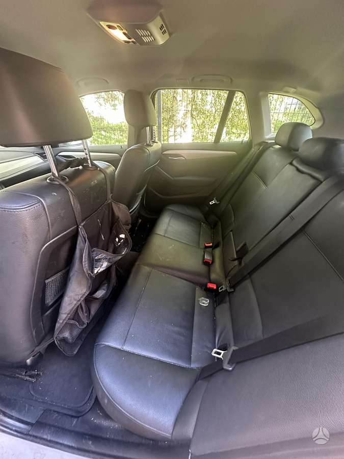 BMW X1 2010 — photo 10